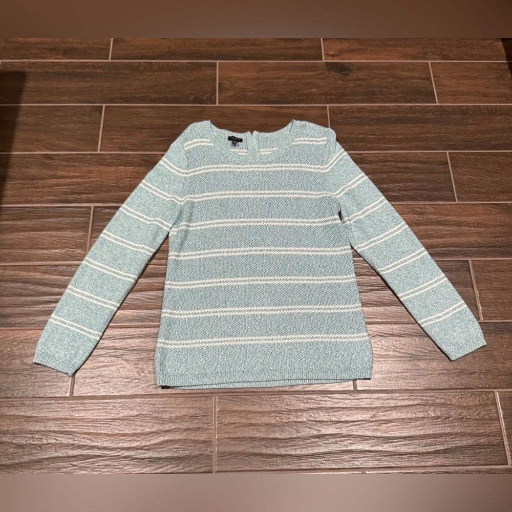 Talbots Striped Sweater Size Large
Mint & white color